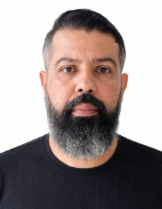 Tiago Araújo - Professor de Redação